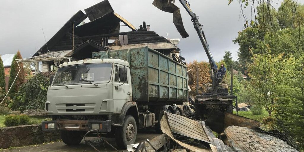 Вывоз мусора после пожара с утилизацией в Городце в октябре