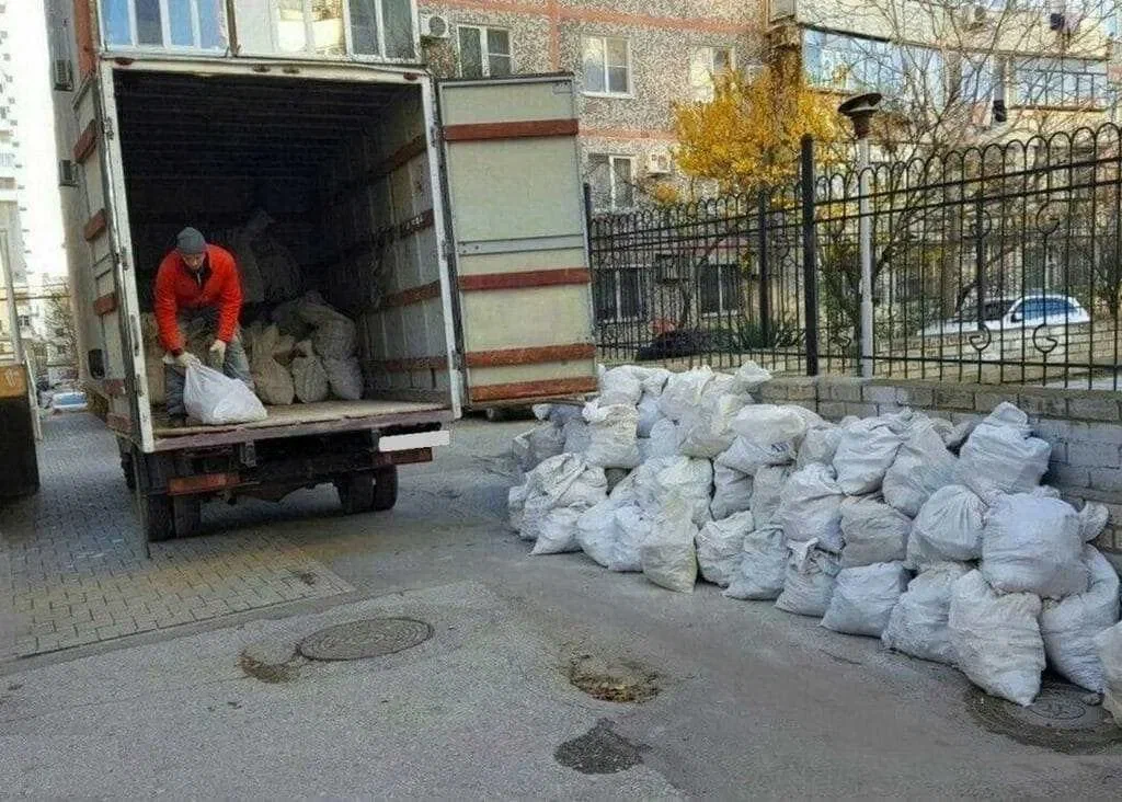 Вывоз мусора после переезда в Городце в октябре