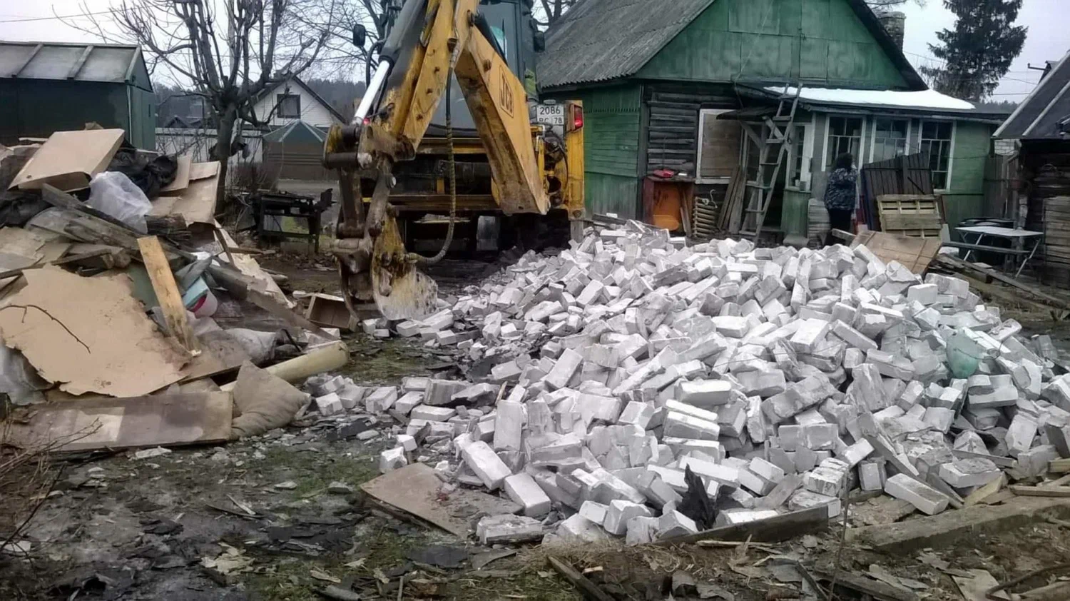 Вывоз мусора после сноса здания в Городце от ПроМусор – цена от 5062 руб., утилизация и уборка стройотходов