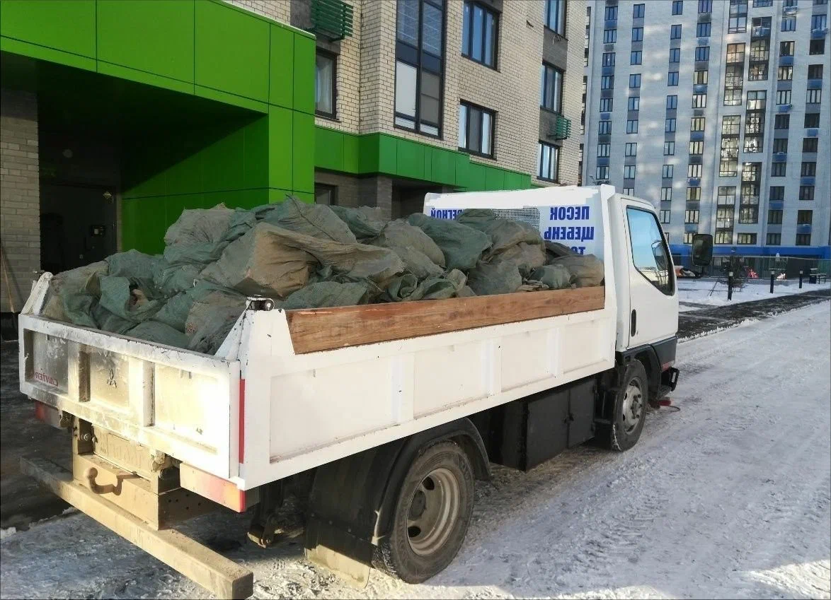 Вывоз мусора грузовым фургоном 3 тонны в Городце — цена от 1367 руб., ПроМусор